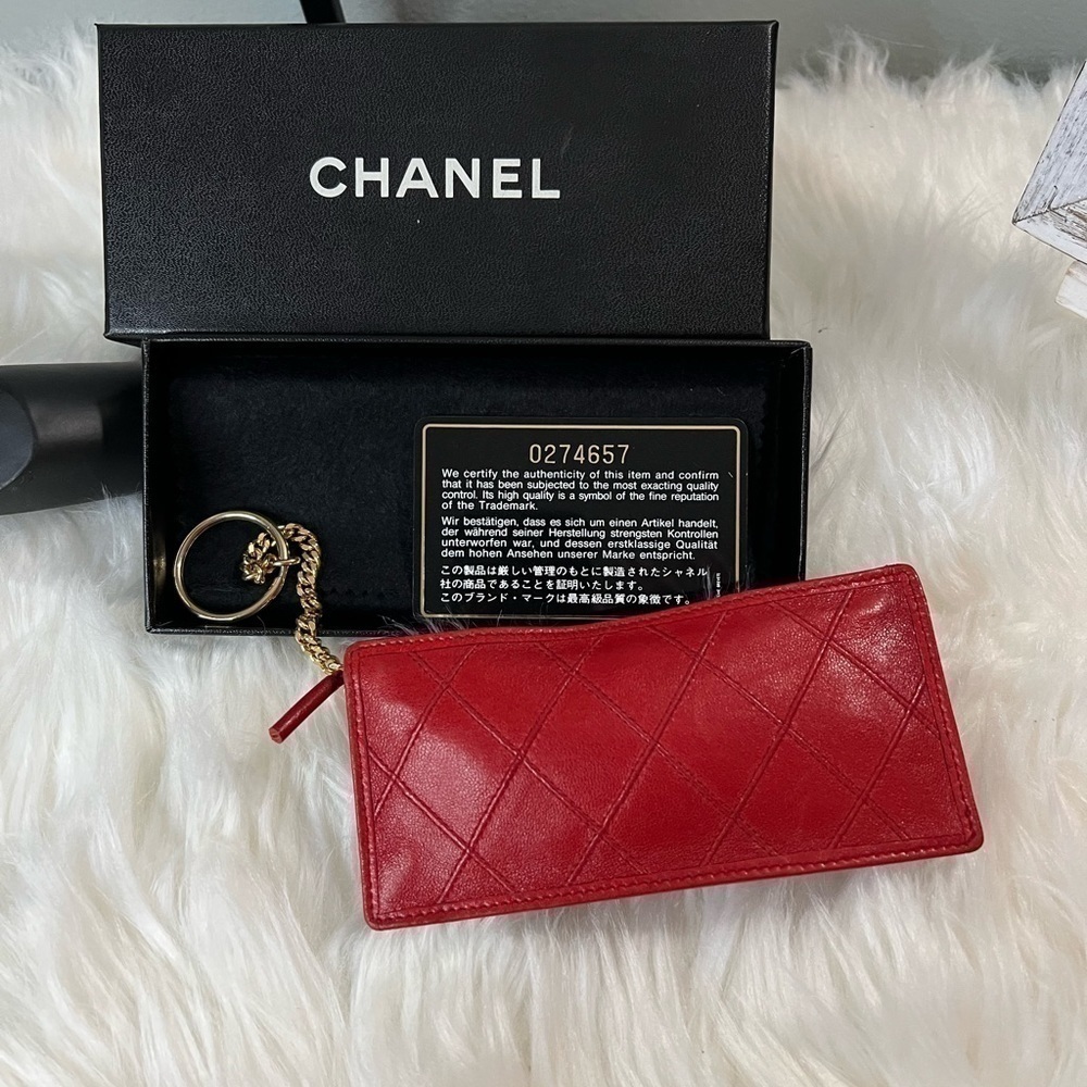 Chanel bicolore quilted matelasse lambskin purse key case - Picture 10 of 16